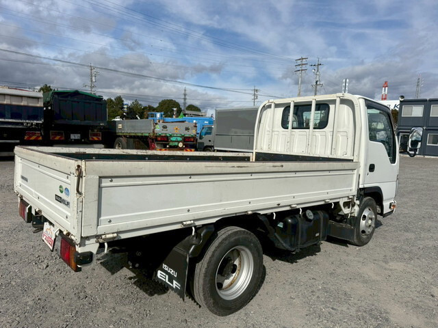 いすゞエルフ平ボディ小型（2t・3t）[写真02]