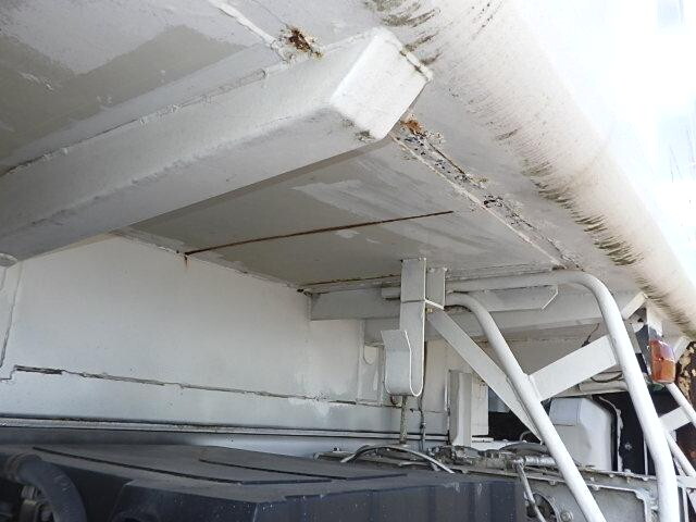 いすゞギガパッカー車（塵芥車）大型（10t）[写真15]