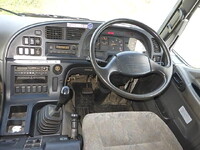 いすゞギガパッカー車（塵芥車）大型（10t）[写真26]