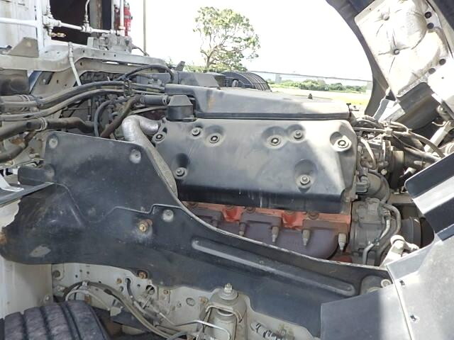 いすゞギガパッカー車（塵芥車）大型（10t）[写真28]