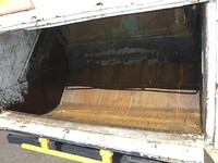 いすゞギガパッカー車（塵芥車）大型（10t）[写真06]