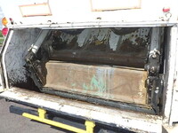 いすゞギガパッカー車（塵芥車）大型（10t）[写真07]