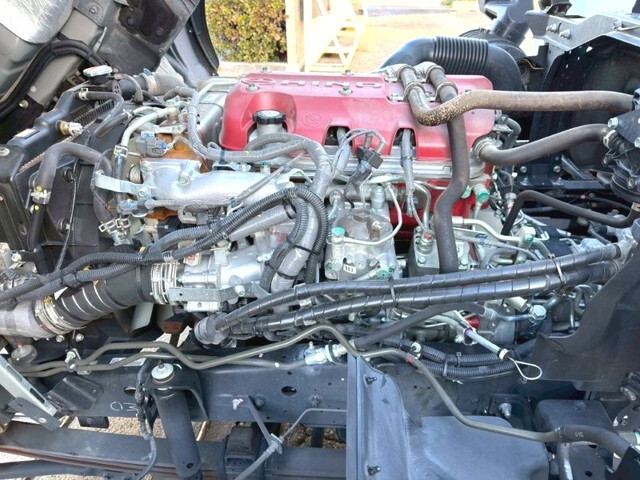 日野レンジャー冷凍車（冷蔵車）中型（4t）[写真18]