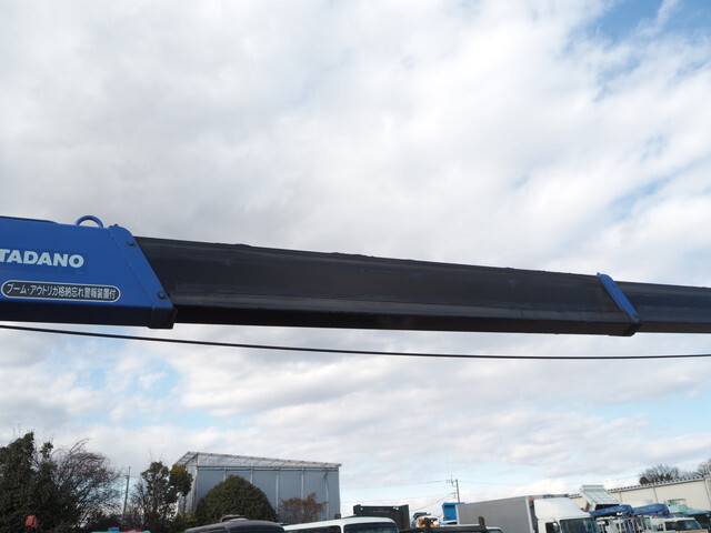 三菱ふそうキャンタークレーン3段小型（2t・3t）[写真15]