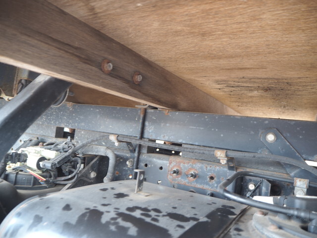 三菱ふそうキャンタークレーン3段小型（2t・3t）[写真22]