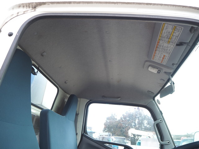 三菱ふそうキャンタークレーン3段小型（2t・3t）[写真33]