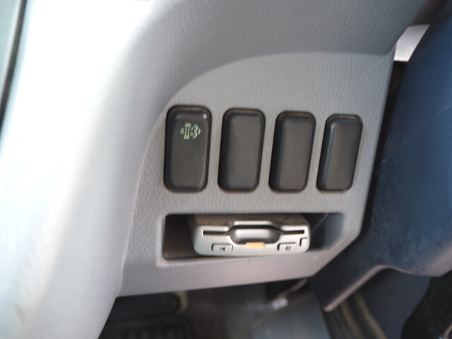 三菱ふそうキャンタークレーン3段小型（2t・3t）[写真37]