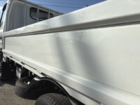 三菱ふそうキャンター平ボディ小型（2t・3t）[写真16]