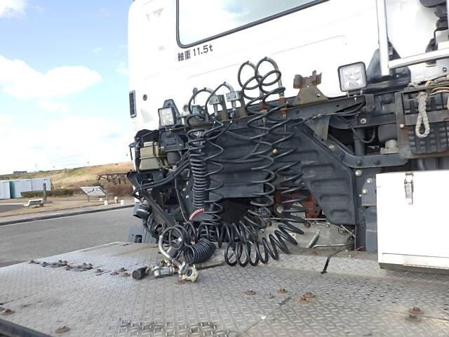 日野プロフィアトレーラーヘッド（トラクターヘッド）大型（10t）[写真06]