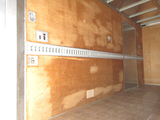 トヨタトヨエースアルミバン小型（2t・3t）[写真10]