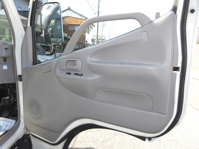 トヨタトヨエースアルミバン小型（2t・3t）[写真23]