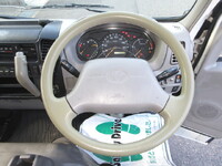 トヨタトヨエースアルミバン小型（2t・3t）[写真25]