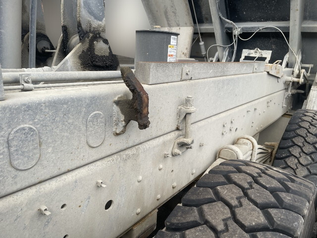 いすゞギガダンプ大型（10t）[写真19]