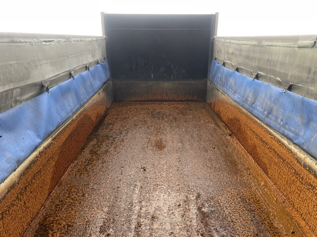 いすゞギガダンプ大型（10t）[写真08]