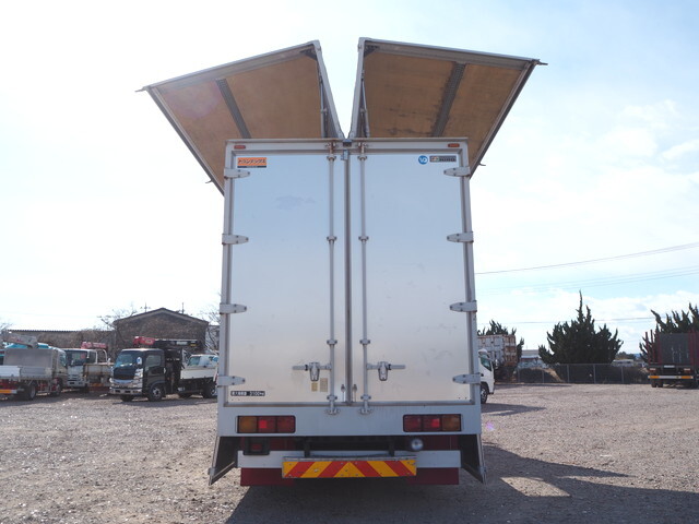 日野レンジャーアルミウイング中型（4t）[写真09]