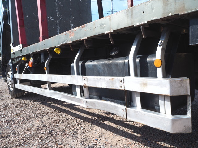 いすゞフォワード平ボディ増トン（6t・8t）[写真24]