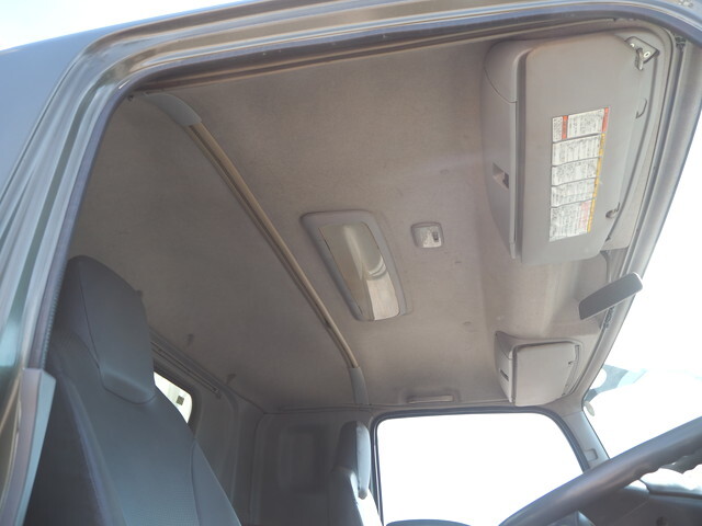 いすゞフォワード平ボディ増トン（6t・8t）[写真35]