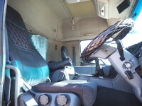 三菱ふそうスーパーグレートアルミブロック大型（10t）[写真34]