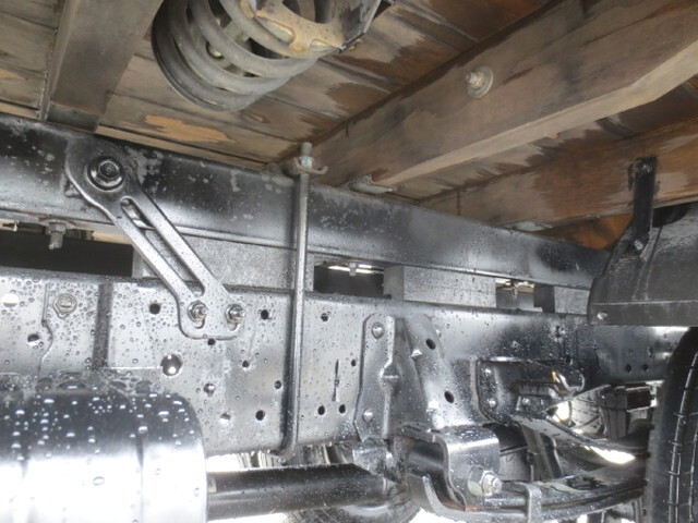 いすゞエルフクレーン3段小型（2t・3t）[写真12]