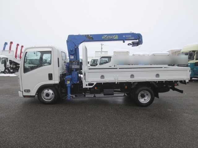 いすゞエルフクレーン3段小型（2t・3t）[写真08]