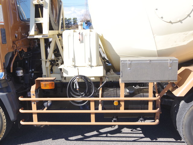 日野レンジャーミキサー車（コンクリートミキサー）増トン（6t・8t）[写真13]