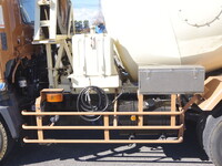 日野レンジャーミキサー車（コンクリートミキサー）増トン（6t・8t）[写真14]