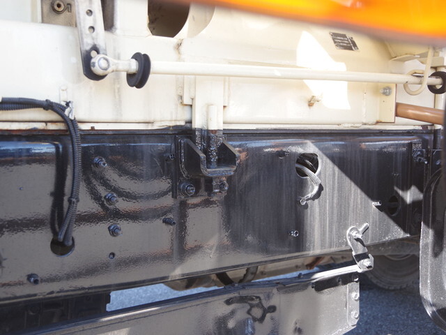 日野レンジャーミキサー車（コンクリートミキサー）増トン（6t・8t）[写真06]