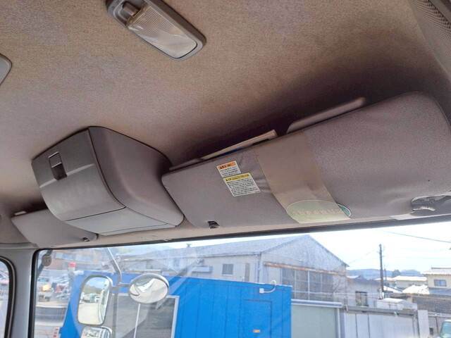 UDトラックスクオンアルミブロック大型（10t）[写真14]