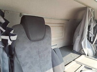 UDトラックスクオンアルミブロック大型（10t）[写真17]