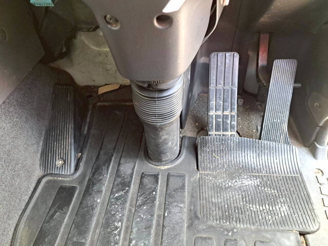 UDトラックスクオンアルミブロック大型（10t）[写真18]