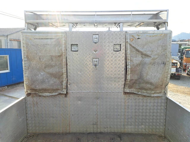 UDトラックスクオンアルミブロック大型（10t）[写真27]