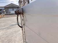 UDトラックスクオンアルミブロック大型（10t）[写真31]