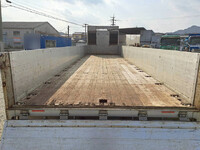 UDトラックスクオンアルミブロック大型（10t）[写真32]