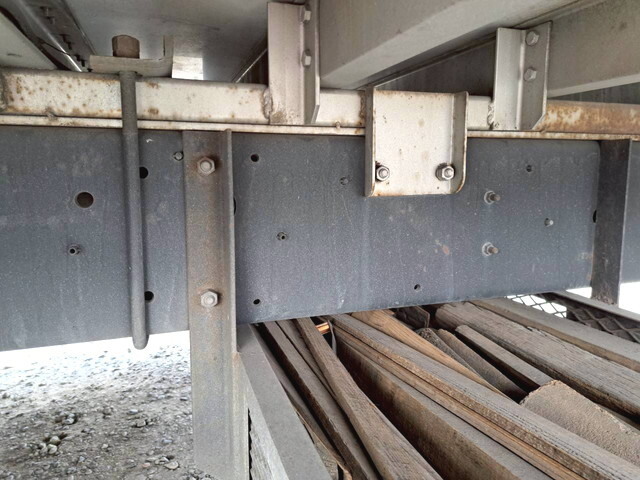 UDトラックスクオンアルミブロック大型（10t）[写真35]