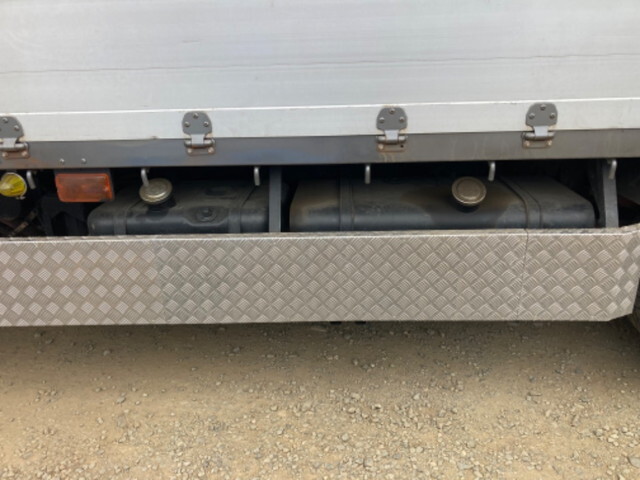 三菱ふそうファイターセルフクレーン4段増トン（6t・8t）[写真23]