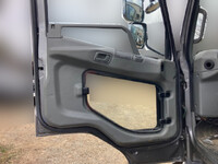 三菱ふそうファイターセルフクレーン4段増トン（6t・8t）[写真30]