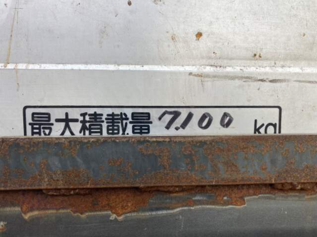 三菱ふそうファイターセルフクレーン4段増トン（6t・8t）[写真07]