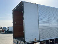 日野レンジャーアルミバン中型（4t）[写真11]