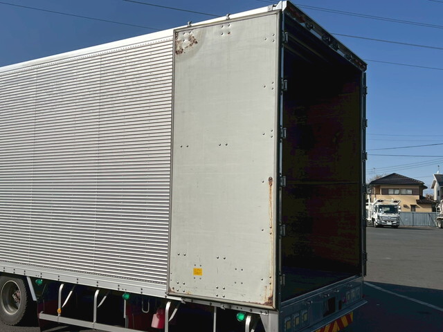日野レンジャーアルミバン中型（4t）[写真11]