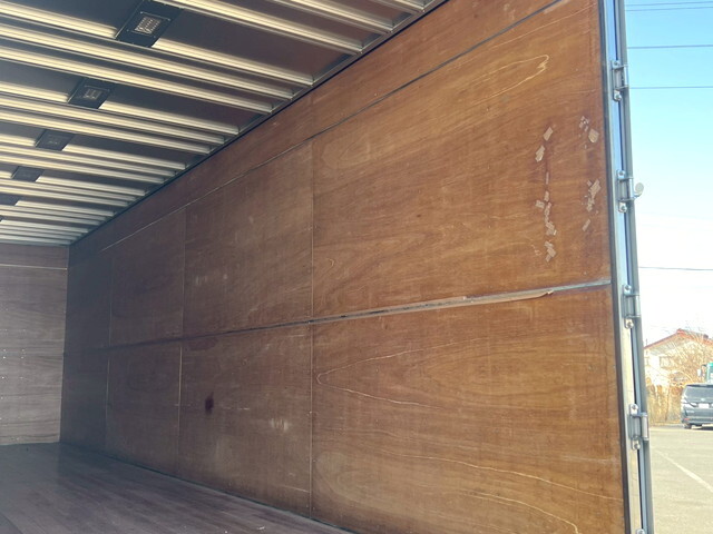 日野レンジャーアルミバン中型（4t）[写真15]