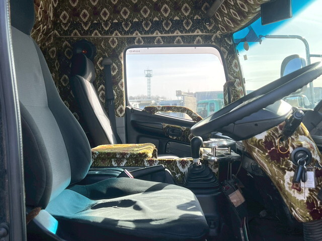 日野レンジャーアルミバン中型（4t）[写真30]