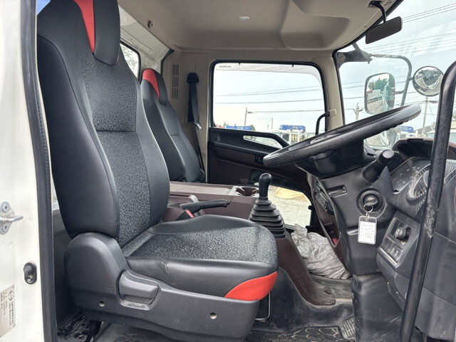 日野レンジャークレーン3段中型（4t）[写真11]