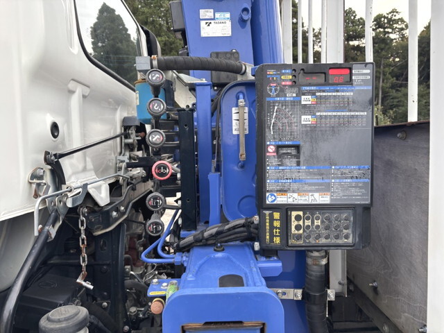 日野レンジャークレーン3段中型（4t）[写真18]