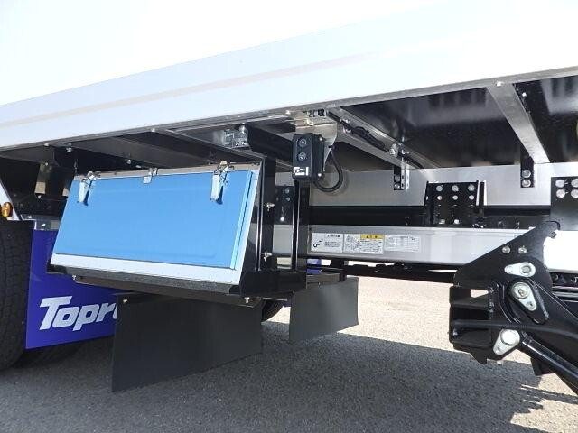 三菱ふそうファイター冷凍車（冷蔵車）中型（4t）[写真16]