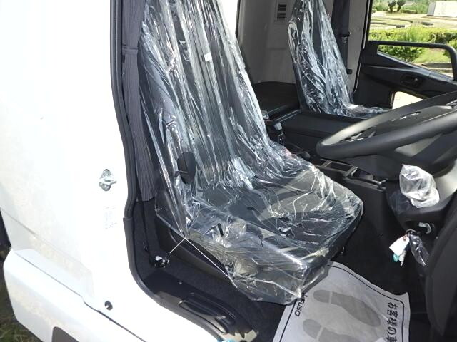 三菱ふそうファイター冷凍車（冷蔵車）中型（4t）[写真25]