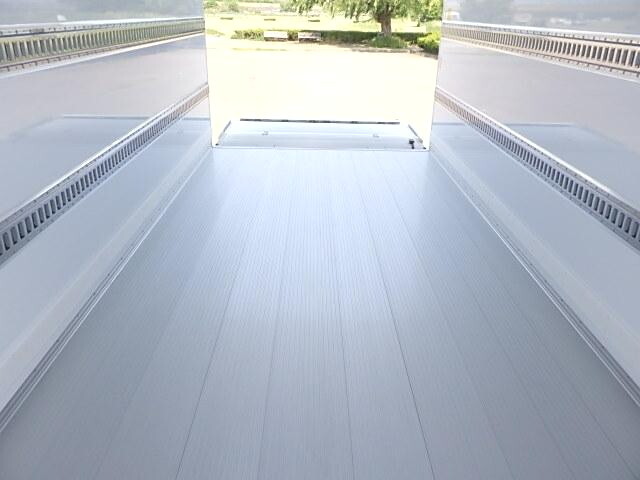 三菱ふそうファイター冷凍車（冷蔵車）中型（4t）[写真08]