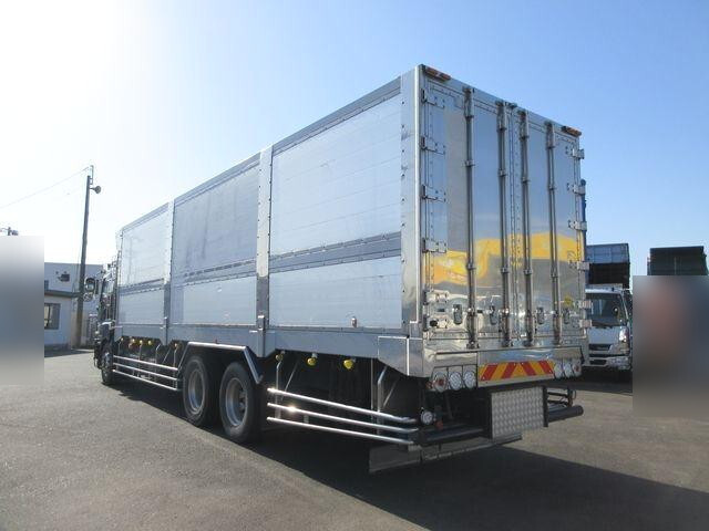 いすゞギガチップ運搬車大型（10t）[写真02]