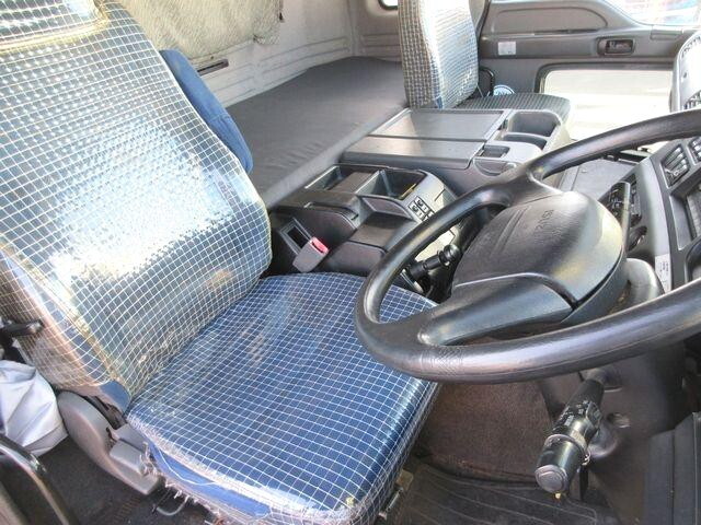 いすゞギガチップ運搬車大型（10t）[写真33]