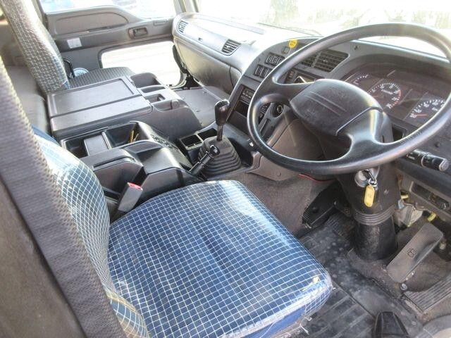 いすゞギガチップ運搬車大型（10t）[写真34]