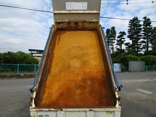 いすゞエルフダンプ小型（2t・3t）[写真13]